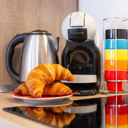Sorgenfrei Apartment ロヴィニ エクステリア 写真