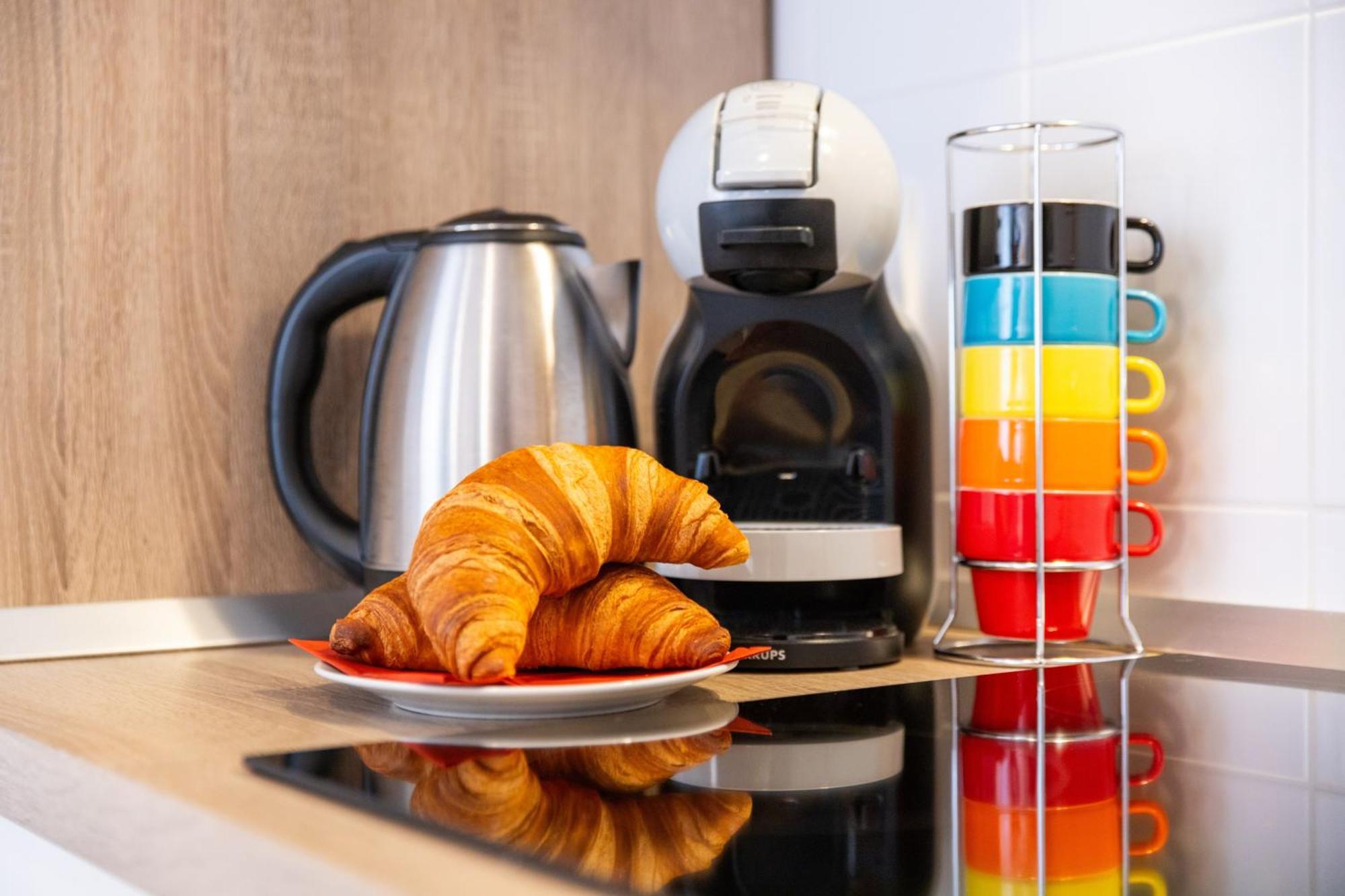 Sorgenfrei Apartment ロヴィニ エクステリア 写真