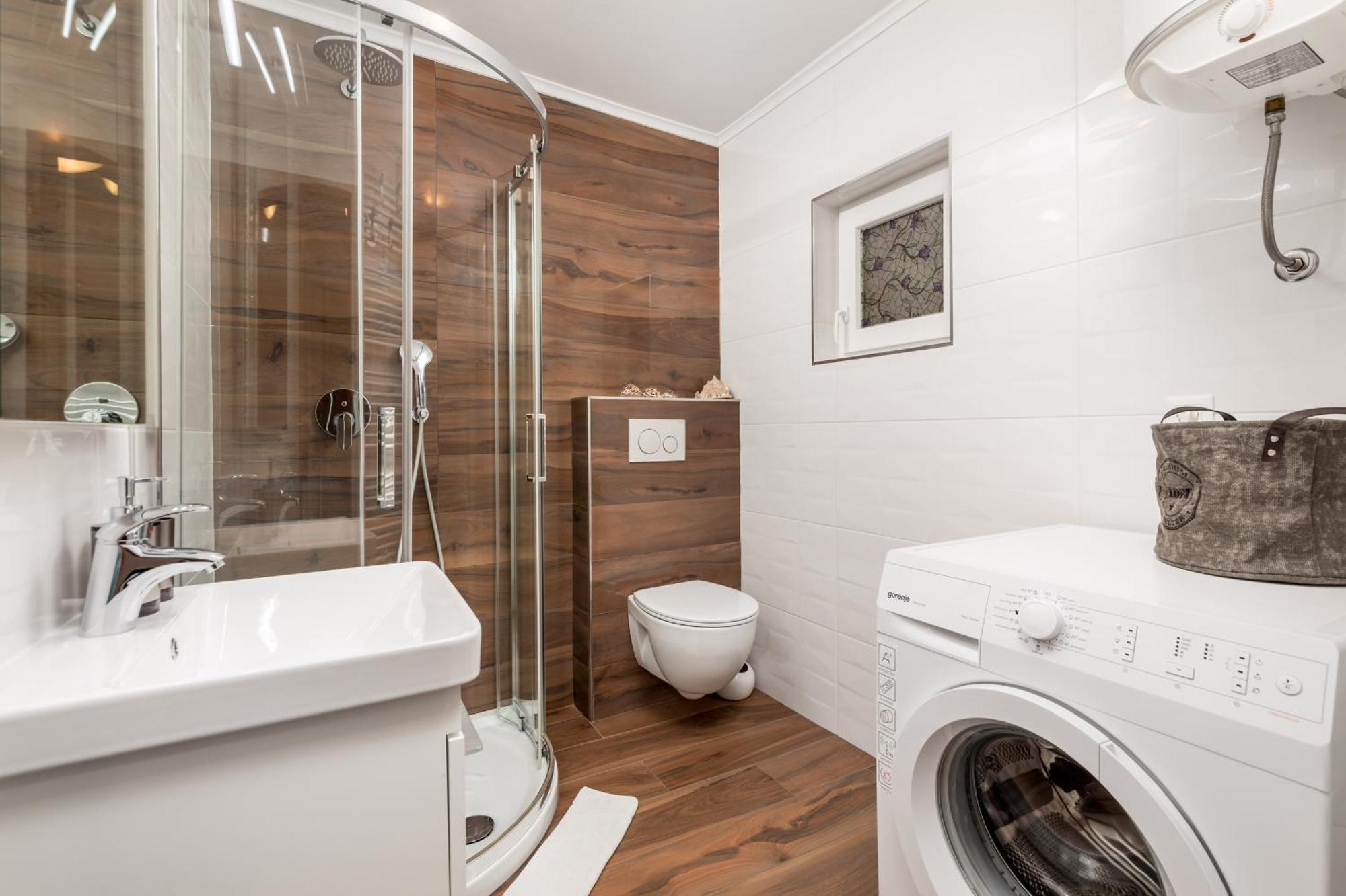 Sorgenfrei Apartment ロヴィニ エクステリア 写真